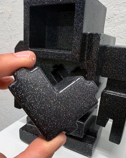 BLACK IRIDESCENT 101 - 1ft Concrete Lovebot