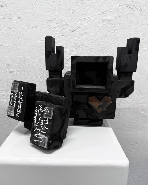 (!NEW2026) ENSO - 1/1 1ft Concrete Lovebot