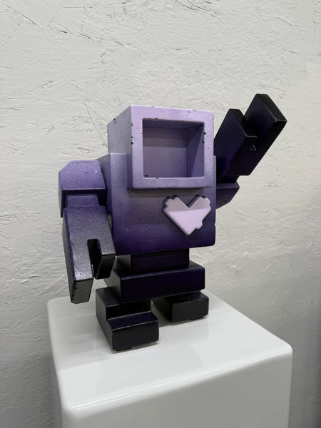 BBLK1-22 - 1ft Concrete Lovebot Sculpture