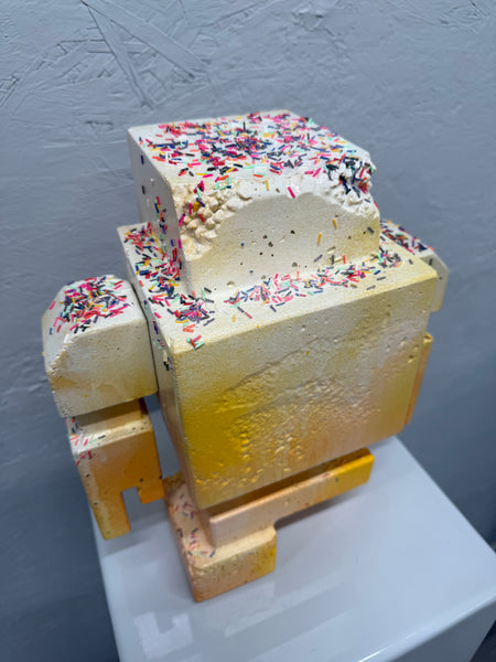 LEMON CUSTARD SUNDAE - 1ft Concrete Lovebot Sculpture