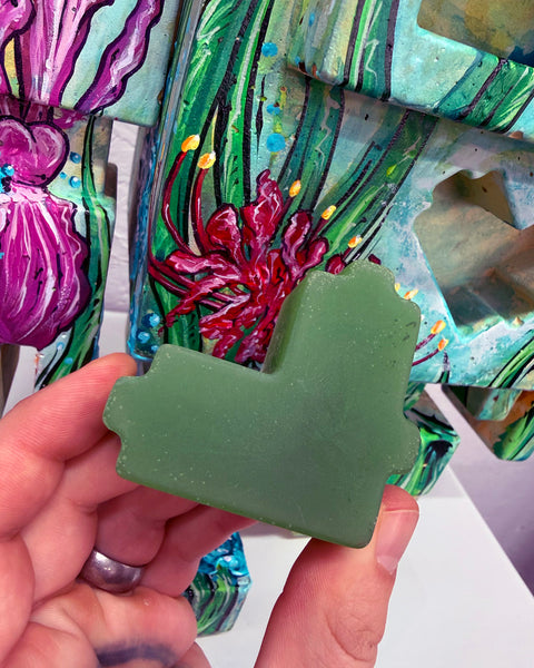 Veloria a.k.a Unique 1 - 1ft Concrete Lovebot